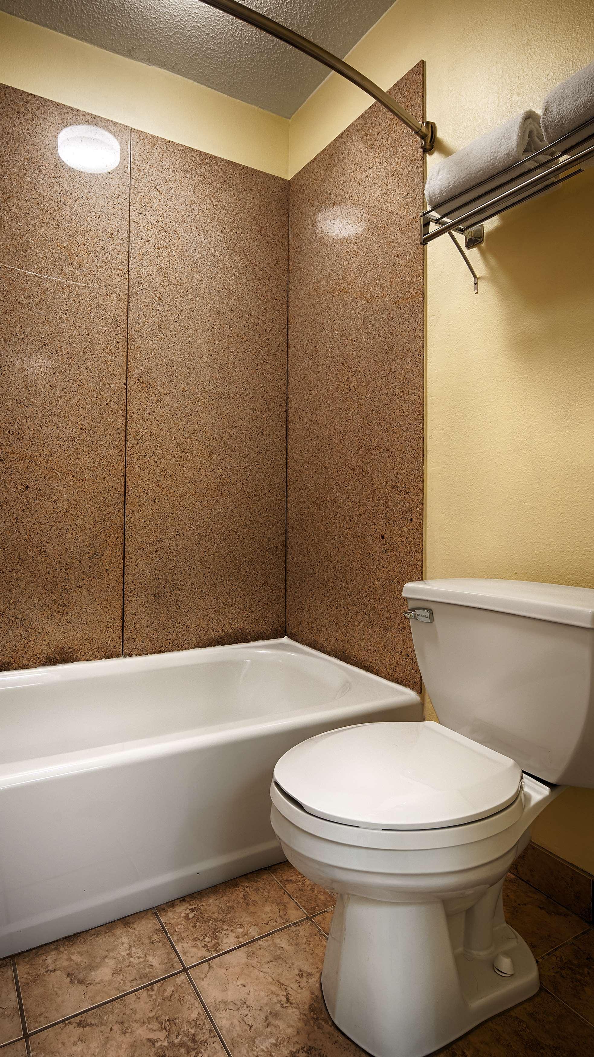 Best Western Butner Creedmoor Inn מראה חיצוני תמונה