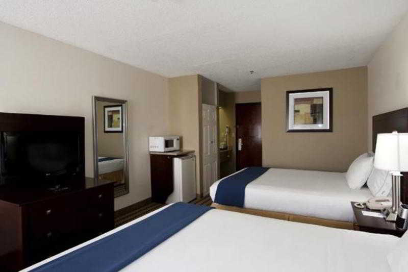 Best Western Butner Creedmoor Inn חדר תמונה