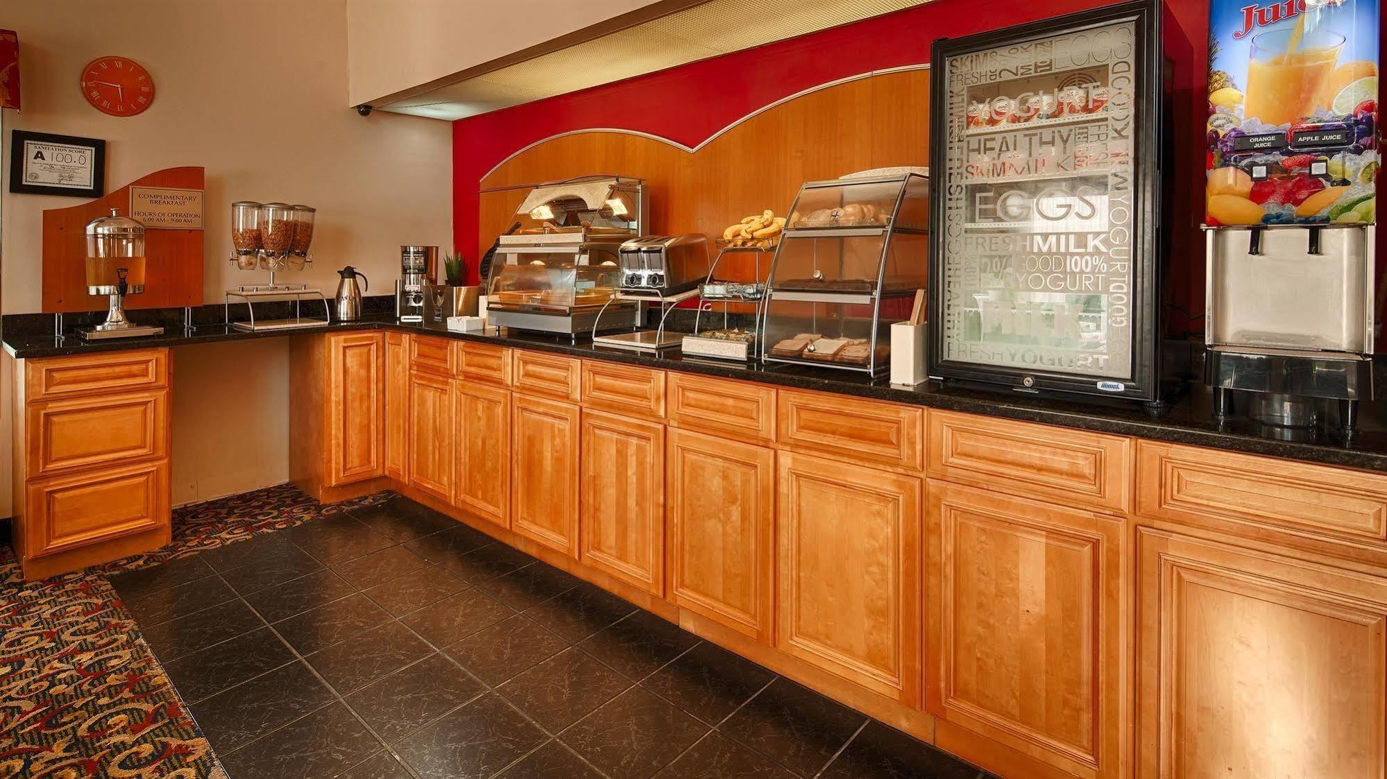 Best Western Butner Creedmoor Inn מראה חיצוני תמונה